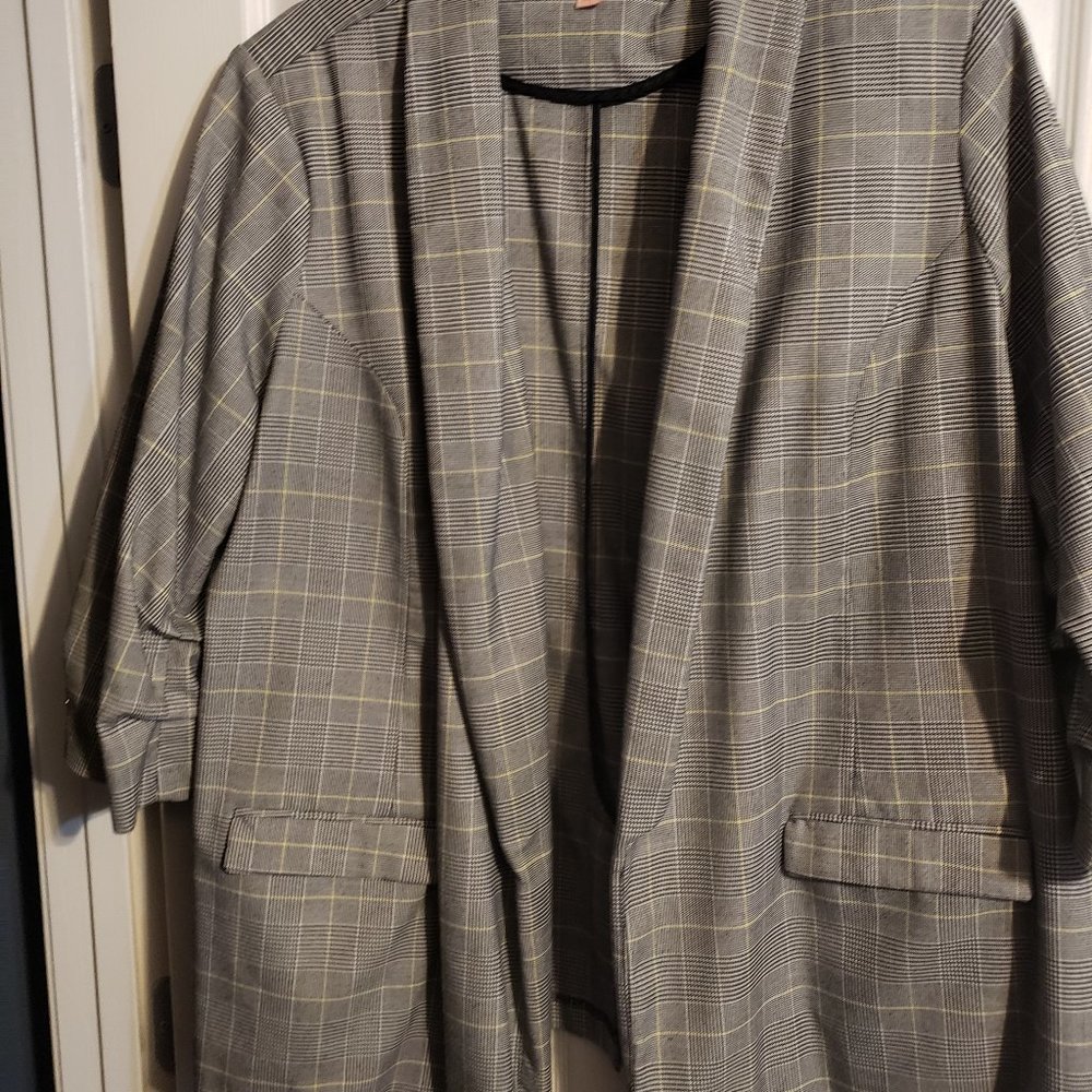 Evri women's black/white yellow blazer 3x